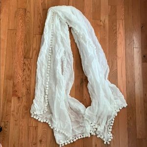 White scarf/shawl with pompom border